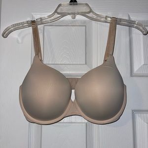 Victorias Secret Bra 34DD tshirt push-up